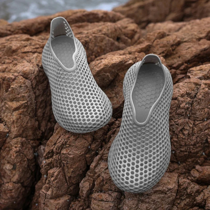 Breathable Lightweight 3D Hole Sandals For Casual Outdoor Beachwear