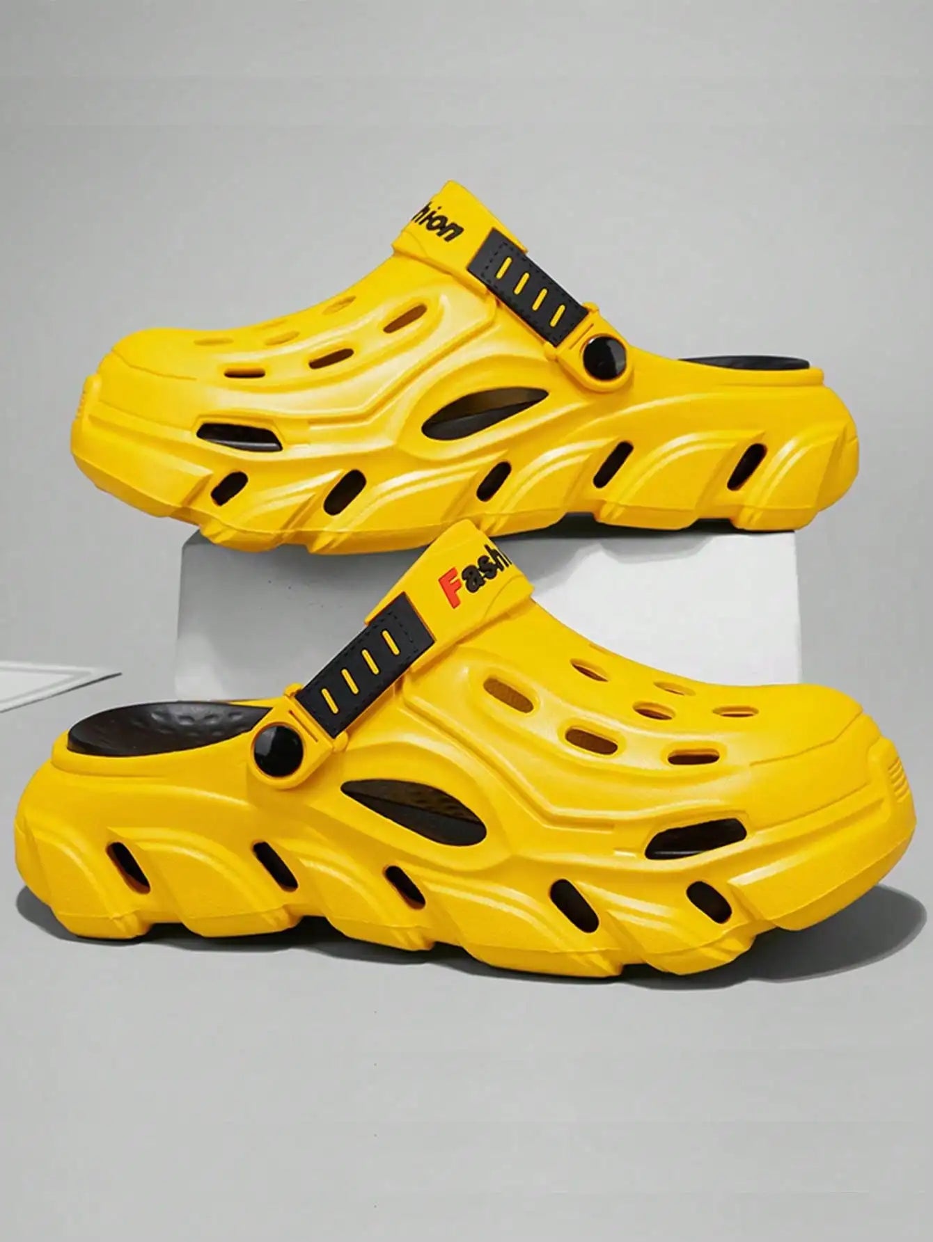 Mens Summer Outdoor Sandals Non Slip Closed Toe Beach Hiking Slides
