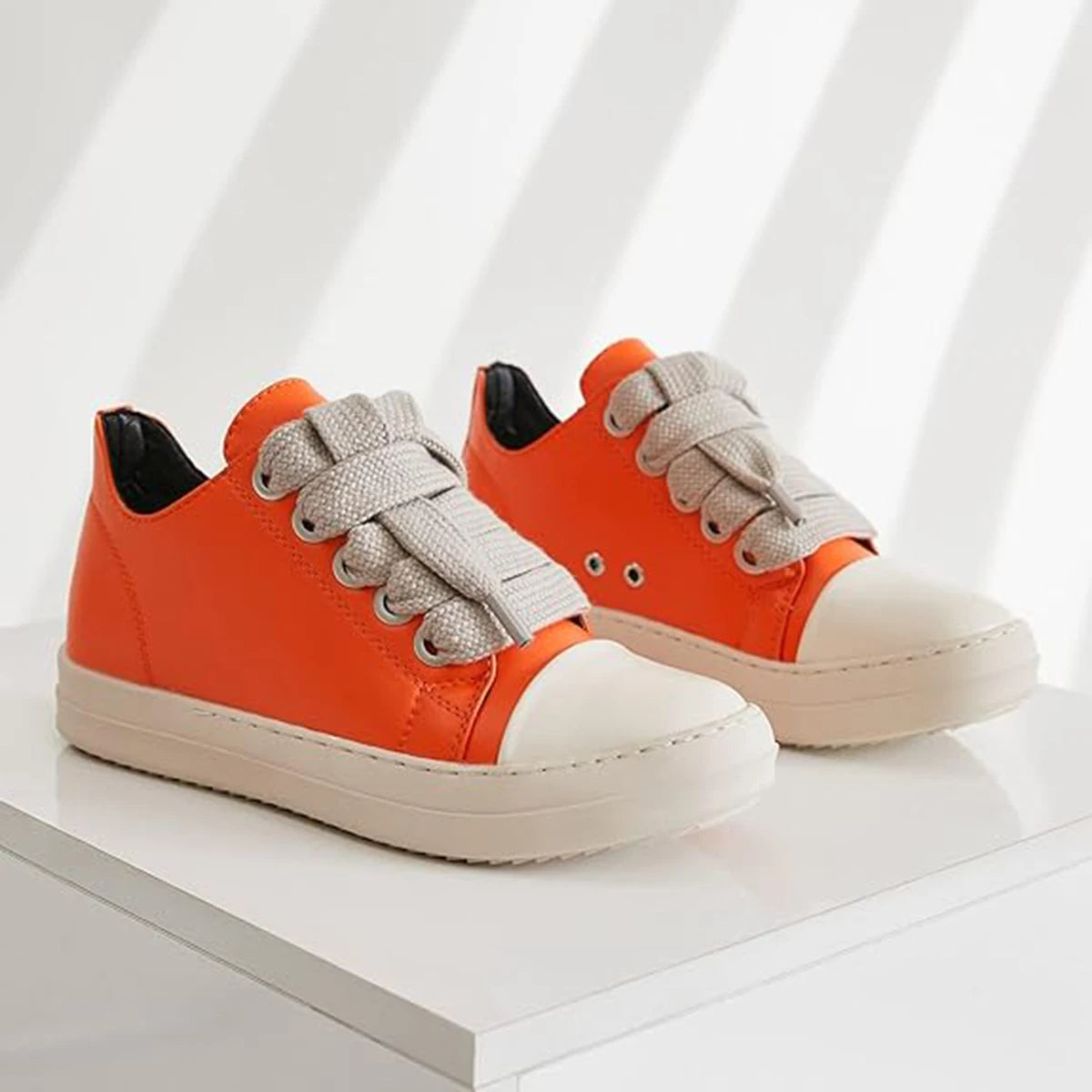 Men's Casual Lace Up Shoes Minimalist Flat Bottom Low Cut
